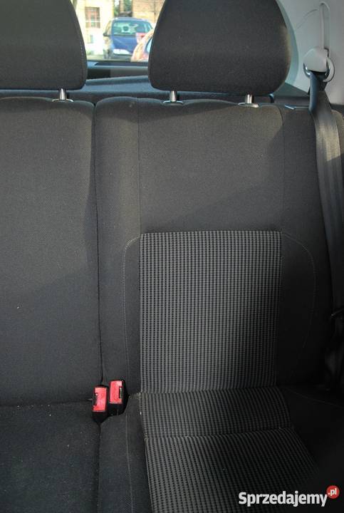 Błotnik przedni przód prawy LC9Z 2001 VW Golf 4 osobowe Pyskowice