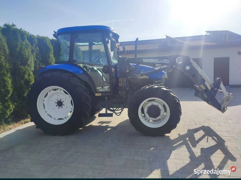 holland TD80D z ladowaczem Grabów Szlachecki