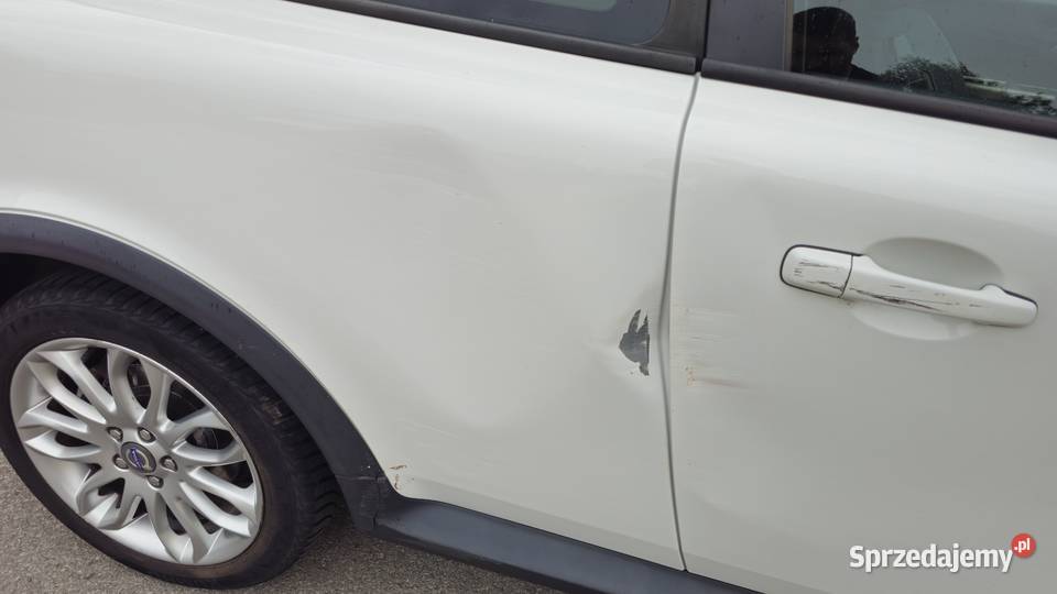 Volvo C30 2009r 154 16B 1600cm3