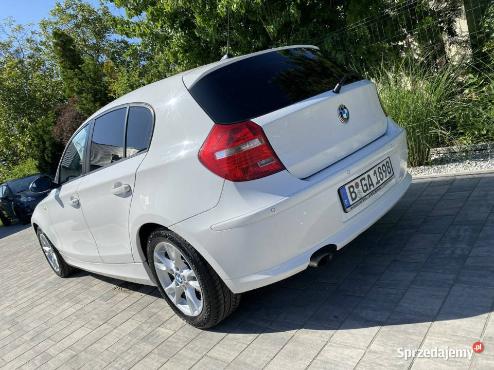 BMW 120 Nowy rozrząd zadbana oryginalny przebieg ogrzewanie postojowe Poznań sprzedam