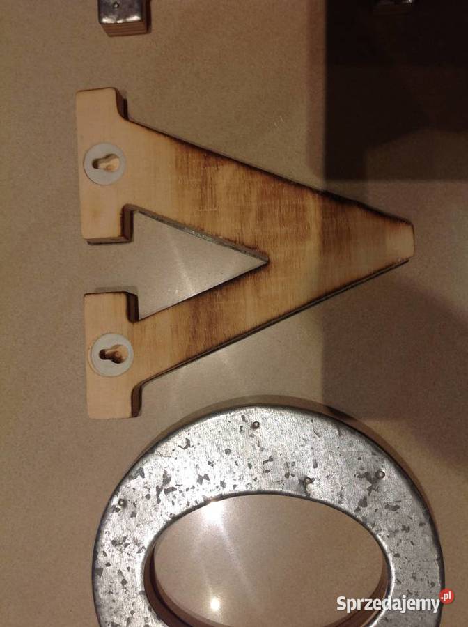 Napis Drewniany metalowy Srebrny LOVE Dekoracja Nowa Sól