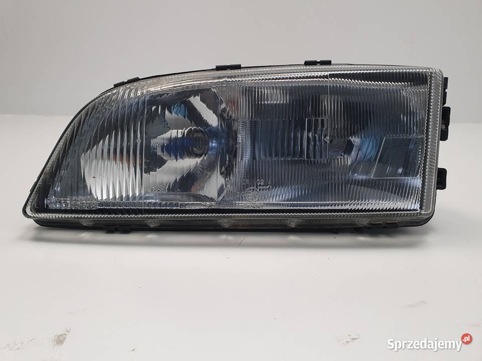 LAMPA Volvo V70 i S70 9600 LEWY PRZÓD lewa Rudka