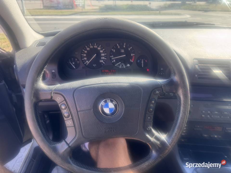 BMW e39 520i ładny stan blacharski możliwa