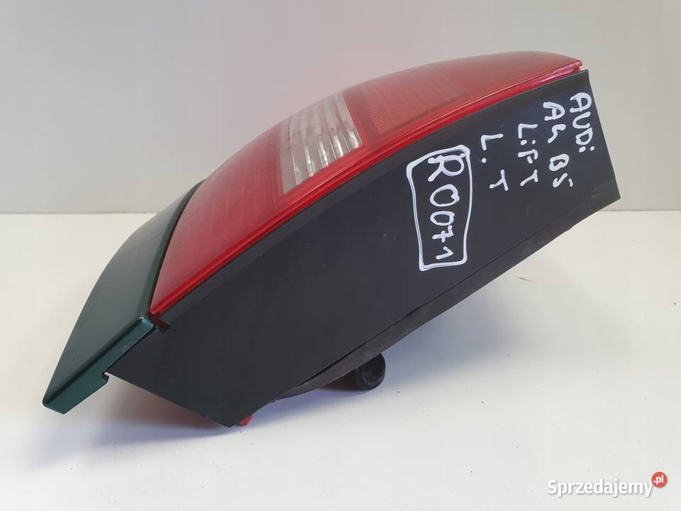 Audi A4 B5 lift sedan 9901r TYLNA LAMPA LEWA osobowe Rudka