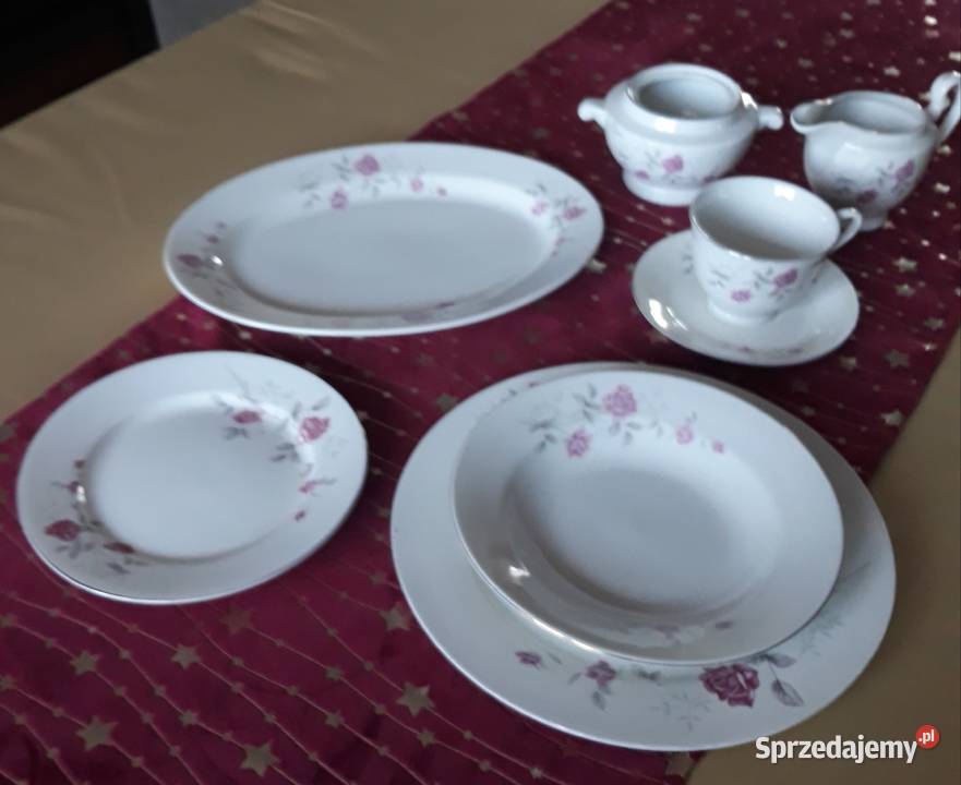 Chińska porcelana malowana w róże