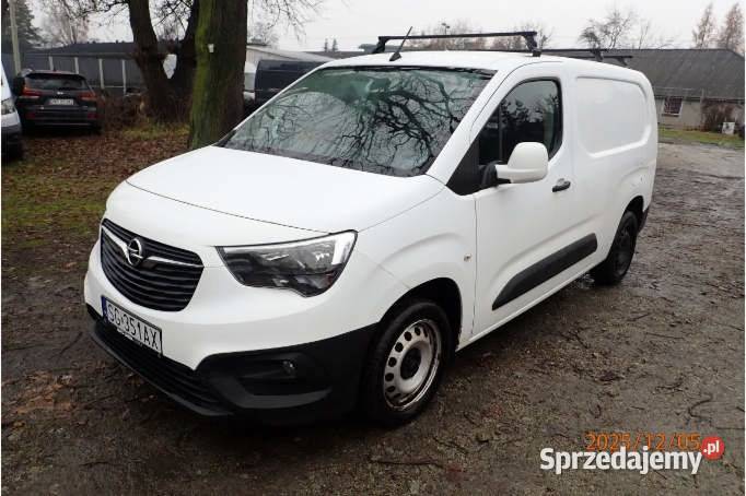 OPEL COMBO 2019 156000 ccm 99 mazowieckie sprzedam