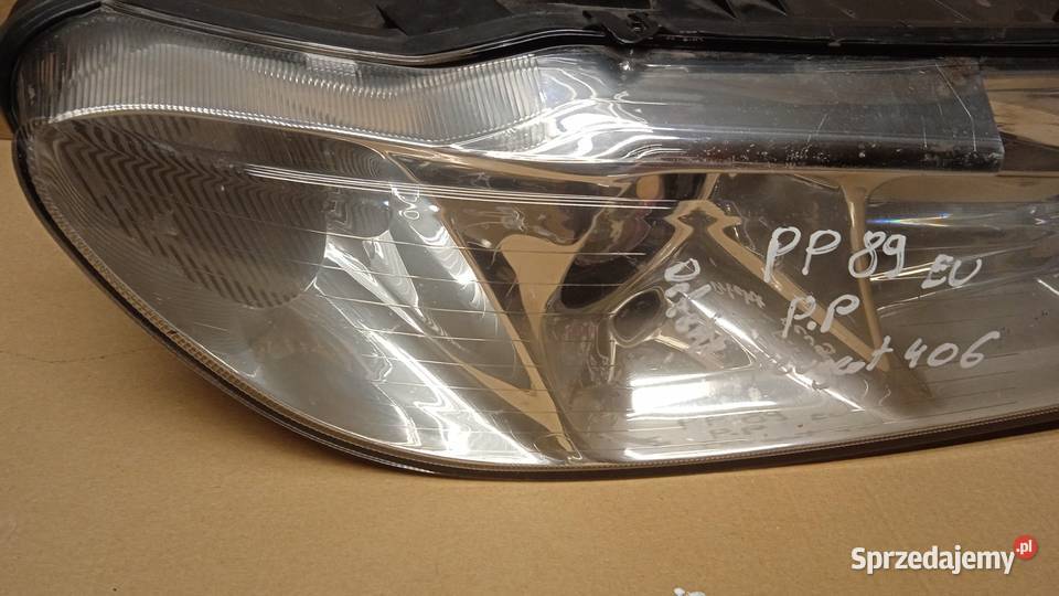 PEUGEOT 406 LAMPA PRZÓD PRAWY EU osobowe Zbierkowo sprzedam