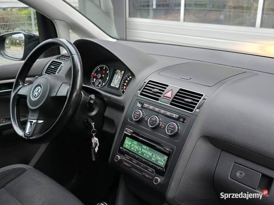 7 osób Touran 2013r TDI lakier metallic Touran mazowieckie Pionki