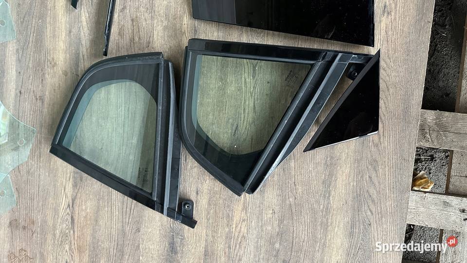 VOLVO EX30 SZYBA TYLNA PRAWA KAROSERYJNA NA Gorzów Wielkopolski
