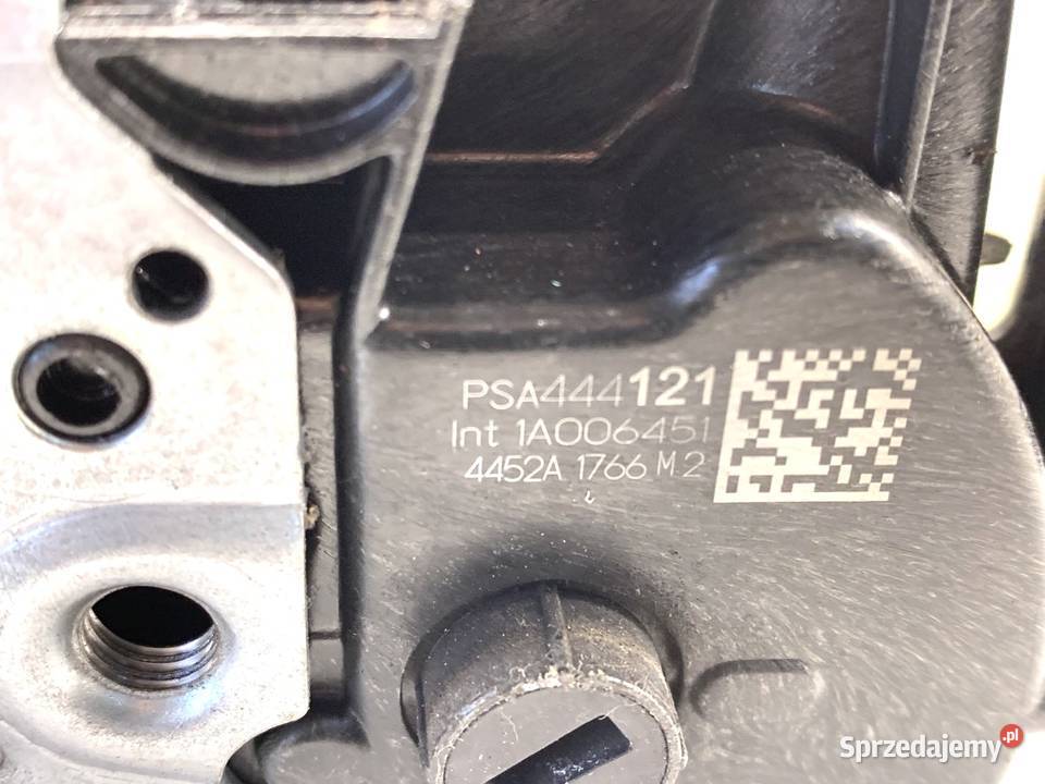 ZAMEK DRZWI PRAWY PRZÓD OPEL CORSA F Hatchback