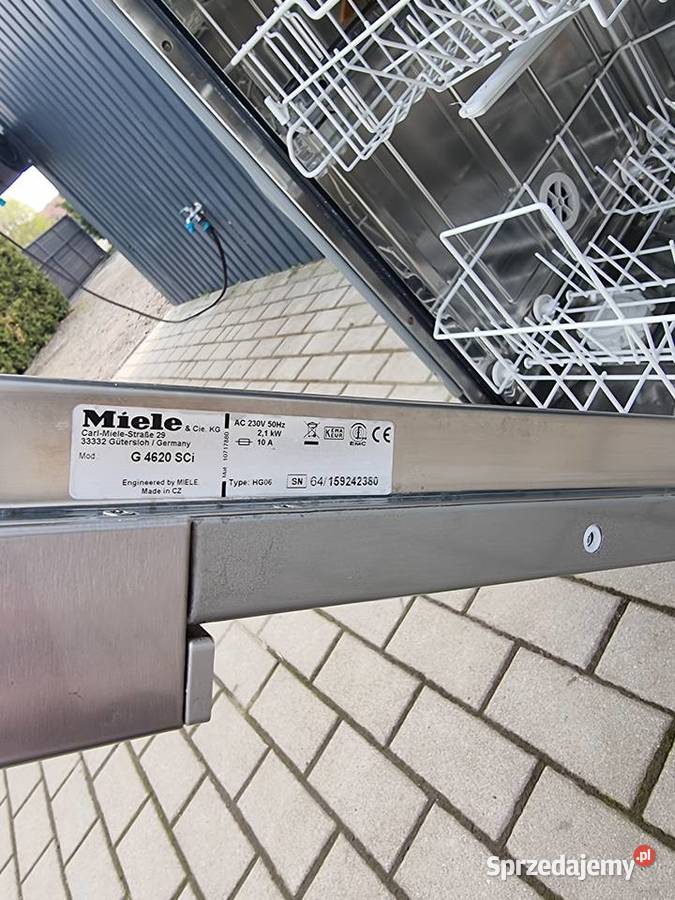 Zmywarka do zabudowy z widocznym panelem inox Wrocław