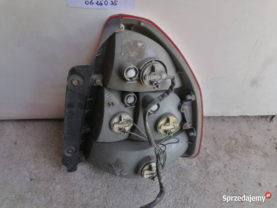 Hyundai Accent II lampa tył tylna lewa Cieszyn