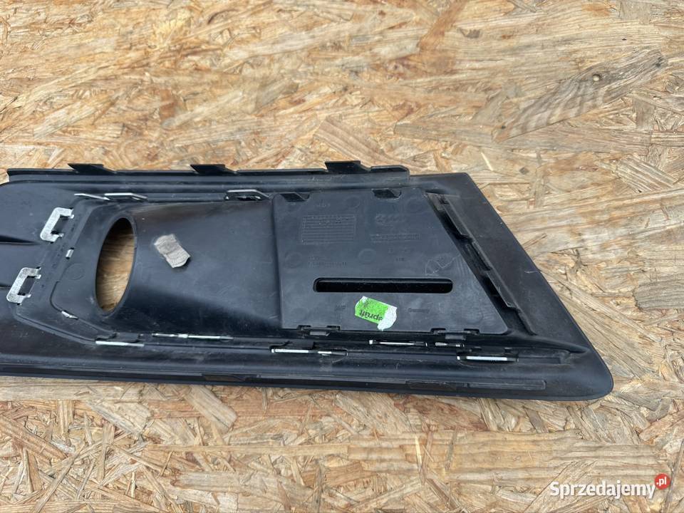 Kratka zderzaka przód lewa lh Audi a4 b9 1619 Sieraków