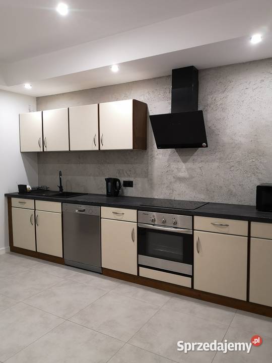 Wynajmę dom 160mkw rodziny pracowników firmy 160m2 Rosochata