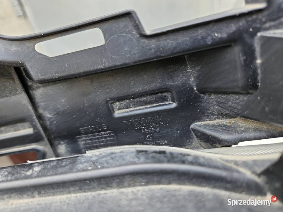 VOLVO XC60 II HALOGEN UCHWYT HALOGENU PRAWY wielkopolskie Międzychód
