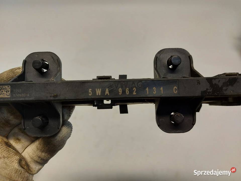 Ford Explorer VII R2KB WZMACNIACZ MODUŁ ANTENY