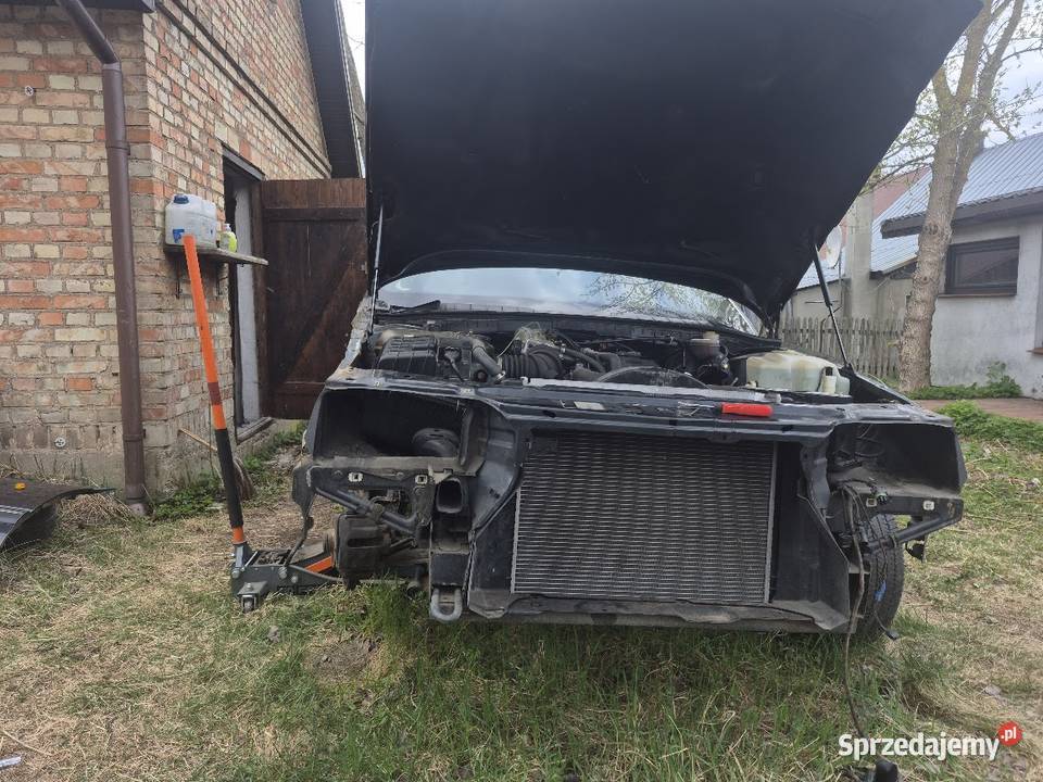 Pas przedni okular Opel Senator B Omega A super