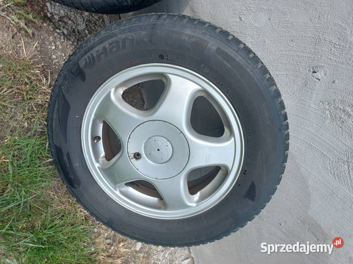 Felgi aluminiowe z oponami zimowe HANKOOK Skulsk