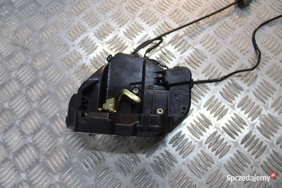 ZAMEK DRZWI PRAWY TYŁ 2 PIN MERCEDES W203