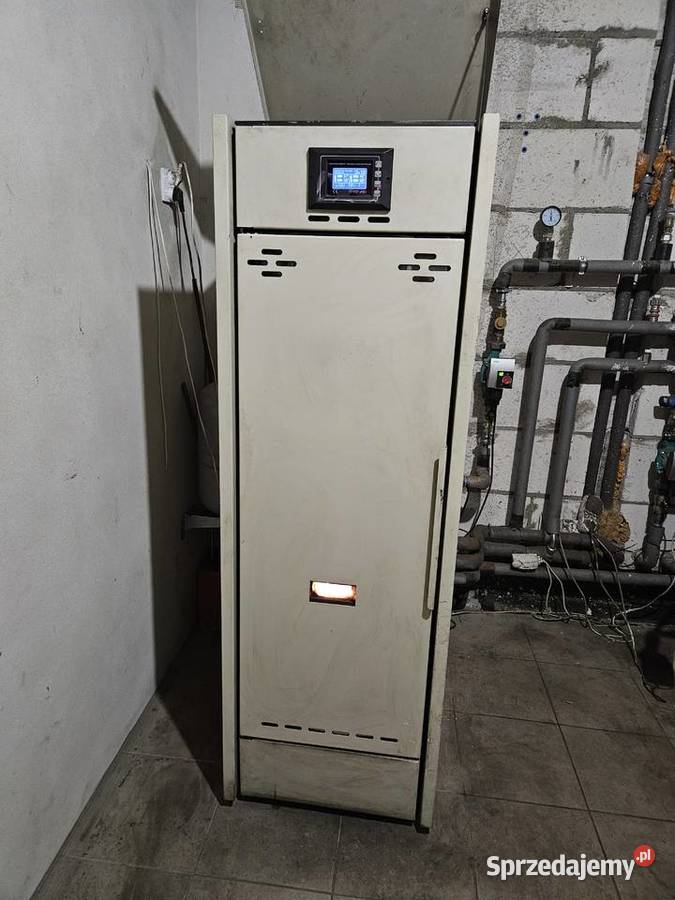 Piec na pellet Lechma model 350 137 KW Kotły i Piece CO sprzedam