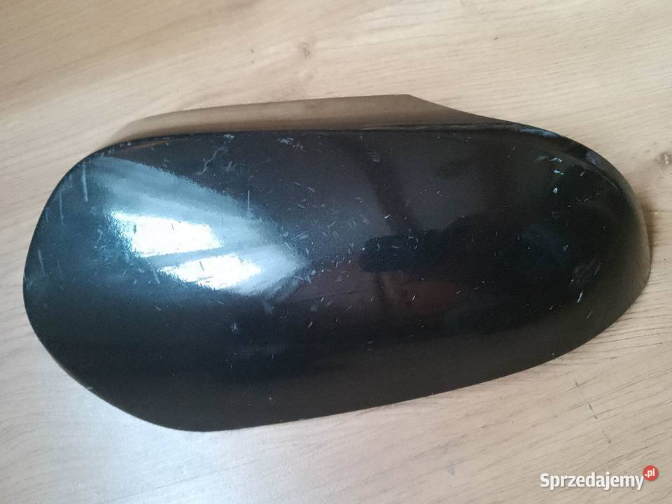 Nakładka lusterka prawa Toyota Yaris III czarna