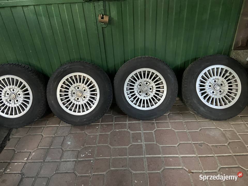 Piękne felgi do klasyka volvo 242 i 240 Łódź sprzedam