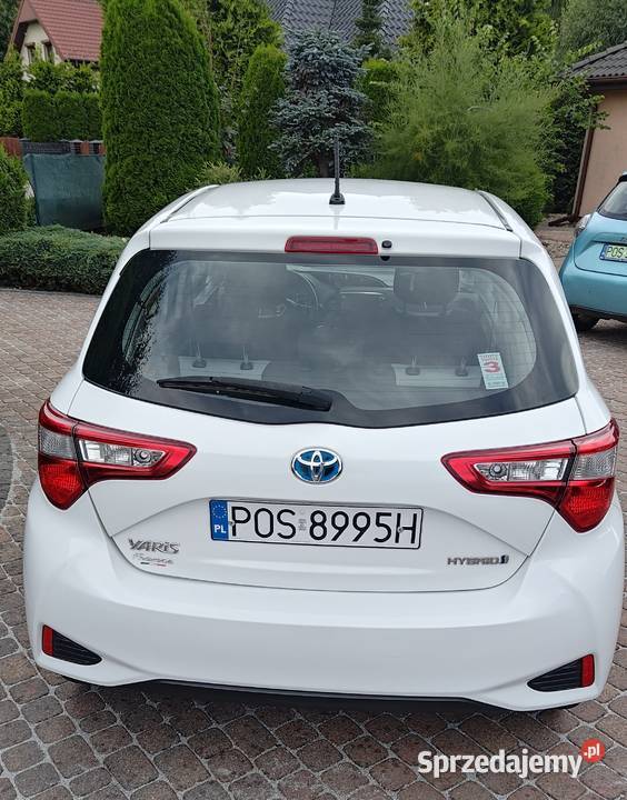 Toyota Yaris hybrid automatyczna Samochody osobowe Ostrów Wielkopolski