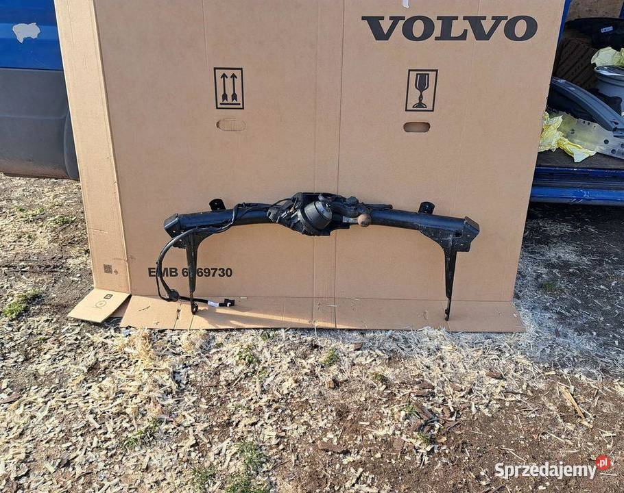 Hak Holowniczy Audi Q3 Q3 II F3 83A800495