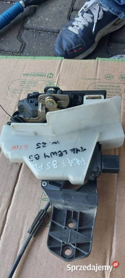 Zamek drzwi lewy tył VW PASSAT B5 FL 6PIN osobowe Szczecin