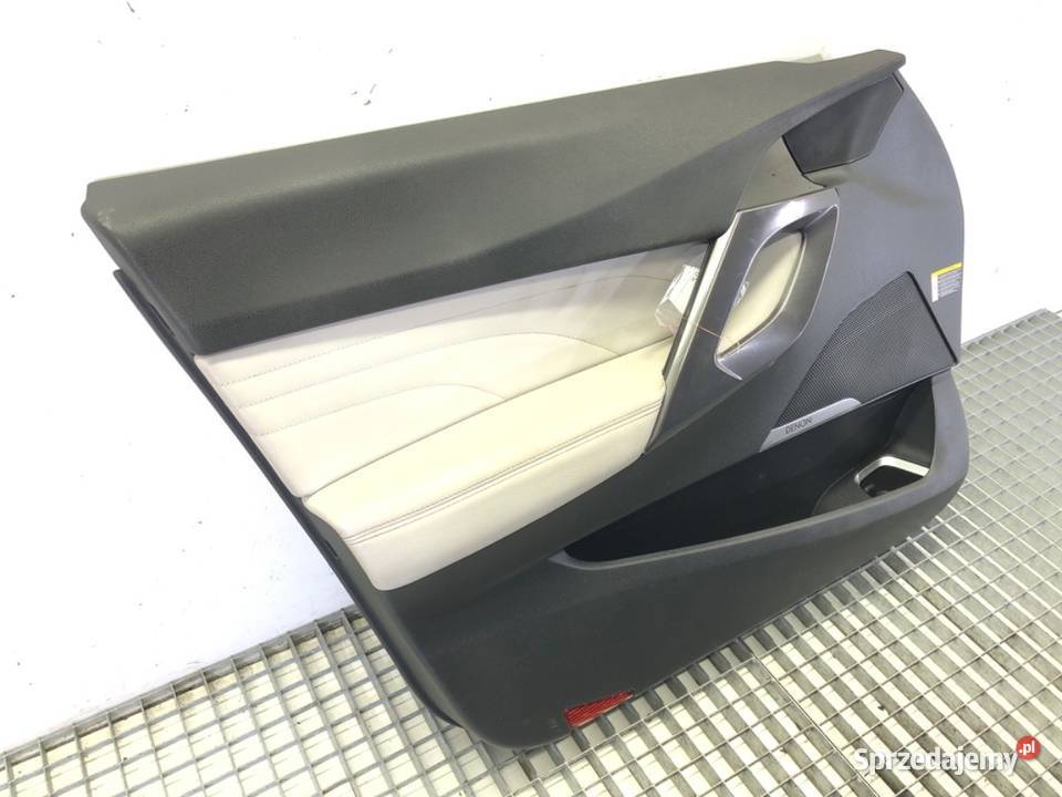 BOCZEK DRZWI LEWY PRZÓD DS DS 5 Hatchback 1518 osobowe