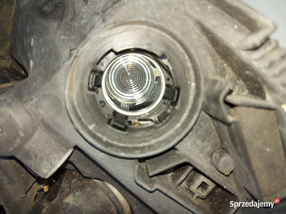 MERCEDES CLC CL203 10r lampa lewa przód ANGLIK Lampy przednie
