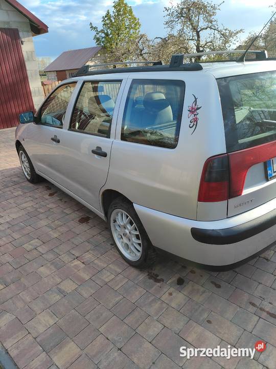 Seat Cordoba Kombi 2002 14 benzyna Ostrówek