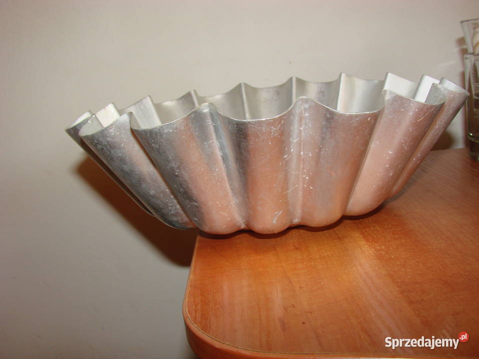 aluminiowa forma na babkę PRL Pruszcz Gdański