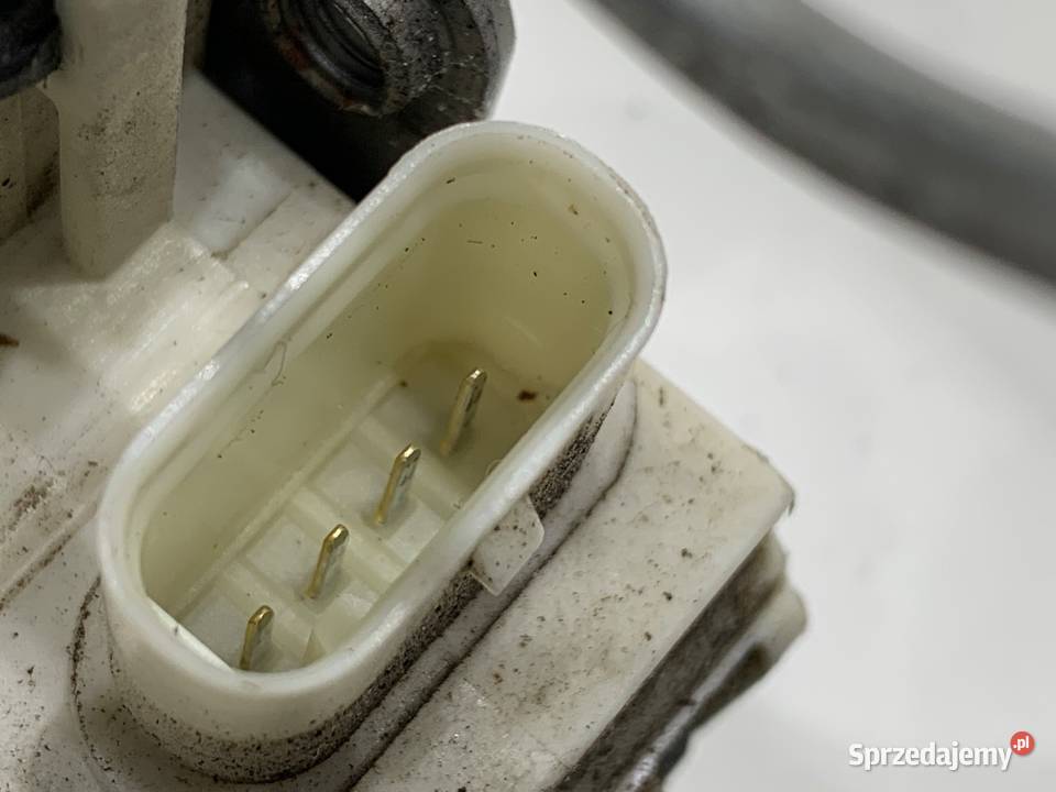 ZAMEK DRZWI LEWY PRZÓD MERCEDES W176 Hatchback