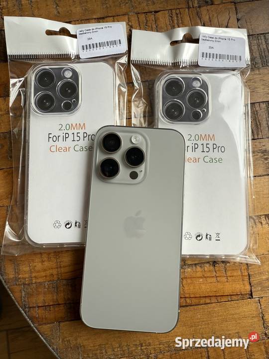 Uszkodzony iPhone 15 pro 2x etui Warszawa