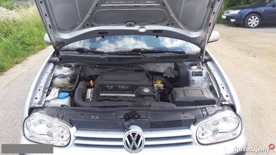 Do sprzedania Volkswagen Golf szary benzyna