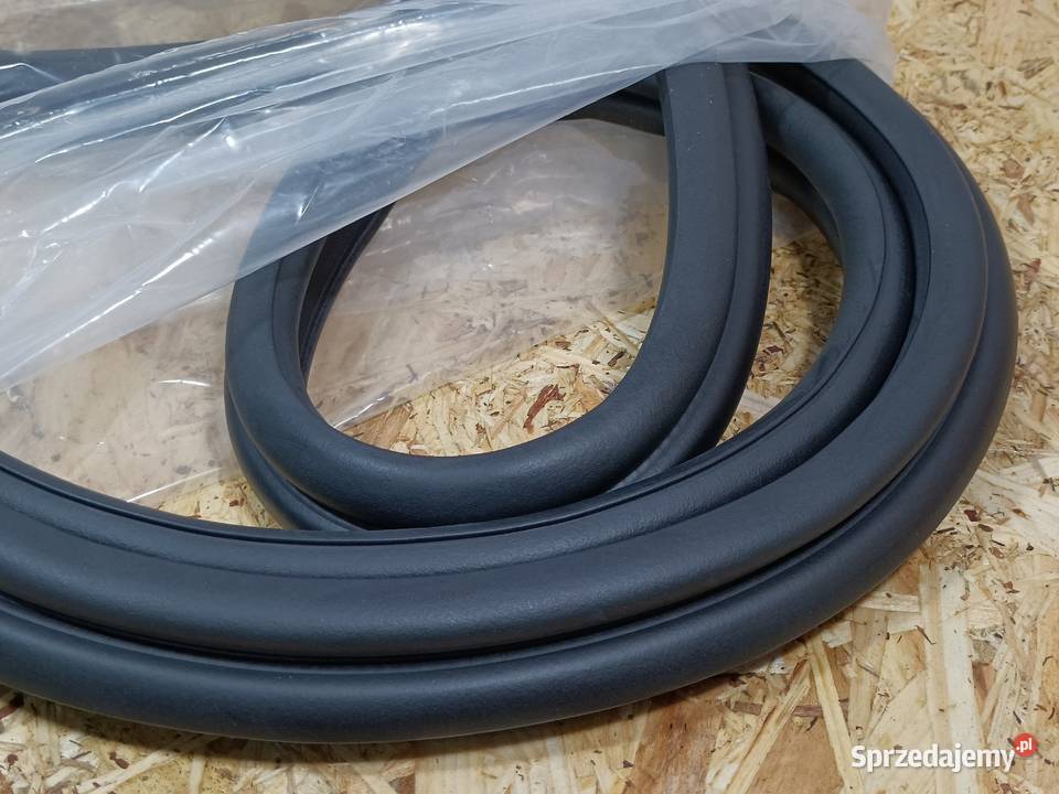 KIA CEED III 18 USZCZELKA KLAPY BAGAŻNIKA Pleszew