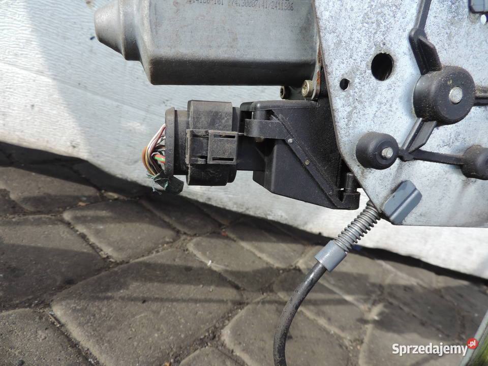 MECHANIZM PODNOSZENIA SZYBY PRAWY PRZÓD AUDI A3 Nowy Sącz