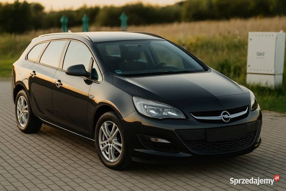 Opel Astra 17 Cdti kombi Rok produkcji 2013 Astra Dąbcze sprzedam