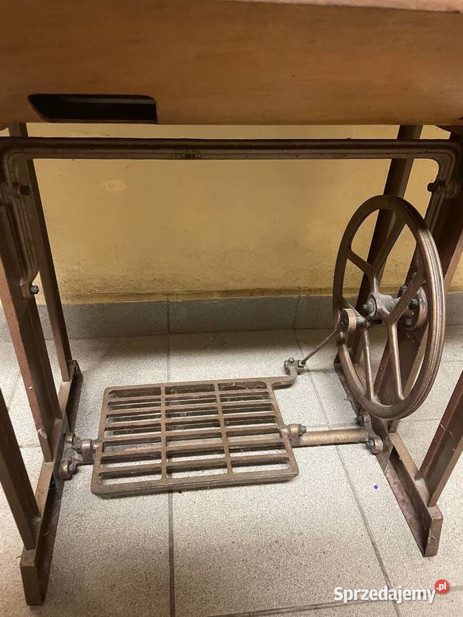 Maszyna do szycia Łucznik ze stołem świętokrzyskie Łążek