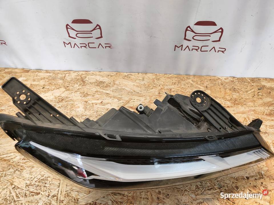 Lampa Prawy Przód Dacia Sandero III 260107978R wielkopolskie