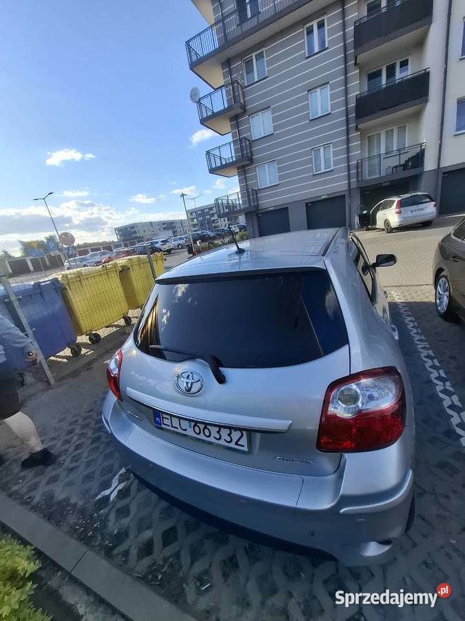 Sprzedam Toyota auris 2010 polift bogata wersja Łowicz
