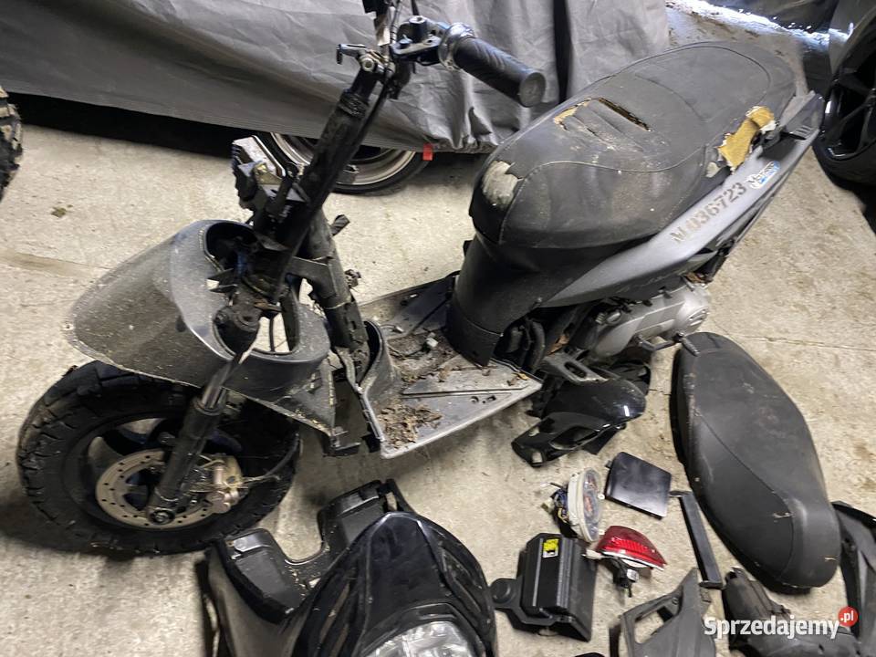 Piaggio typhon 2017 2018 wszystkie części całość sprzedam