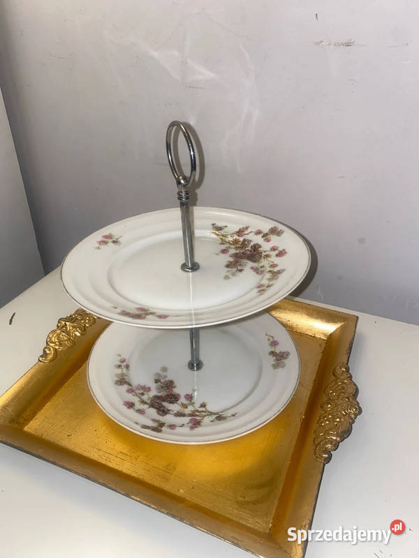 dwupoziomowa porcelanowa patera z sygnatura z małopolskie