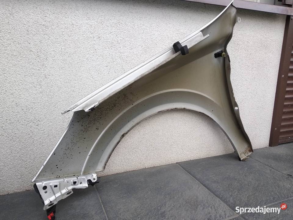 Opel Astra H błotnik przedni prawy srebrny Z157 łódzkie Sieradz