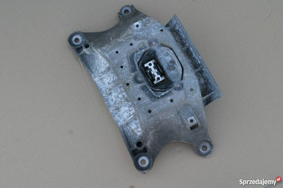 AUDI A4 A5 Q5 WSPORNIK ŁAPA SKRZYNI BIEGÓW 8K0 Bieleń