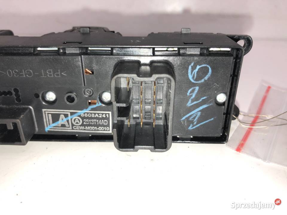 PRZEŁĄCZNIK SZYB MITSUBISHI MIRAGE SPACE STAR