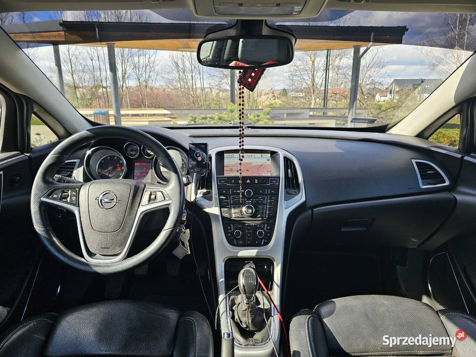 Opel Astra J GTC 20 CDTI