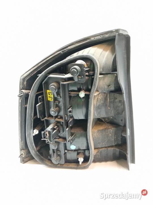 LAMPA TYŁ PRAWA 5D HB GTS Opel Vectra III