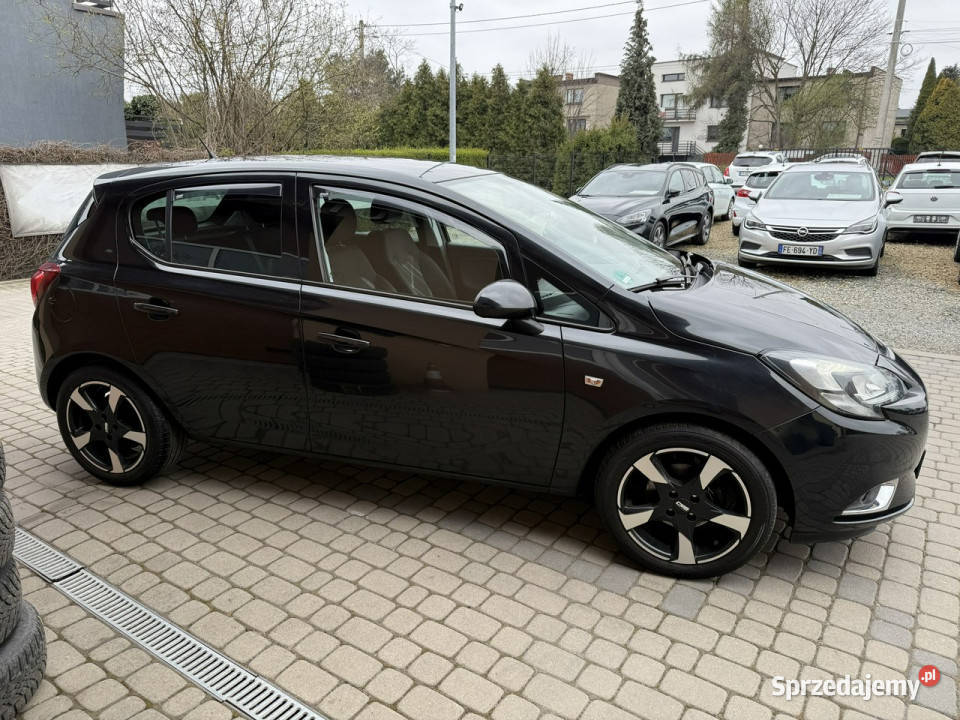 Opel Corsa 12 70 Klimatyzacja Serwis 1Właściciel światła do jazdy dziennej Orzech